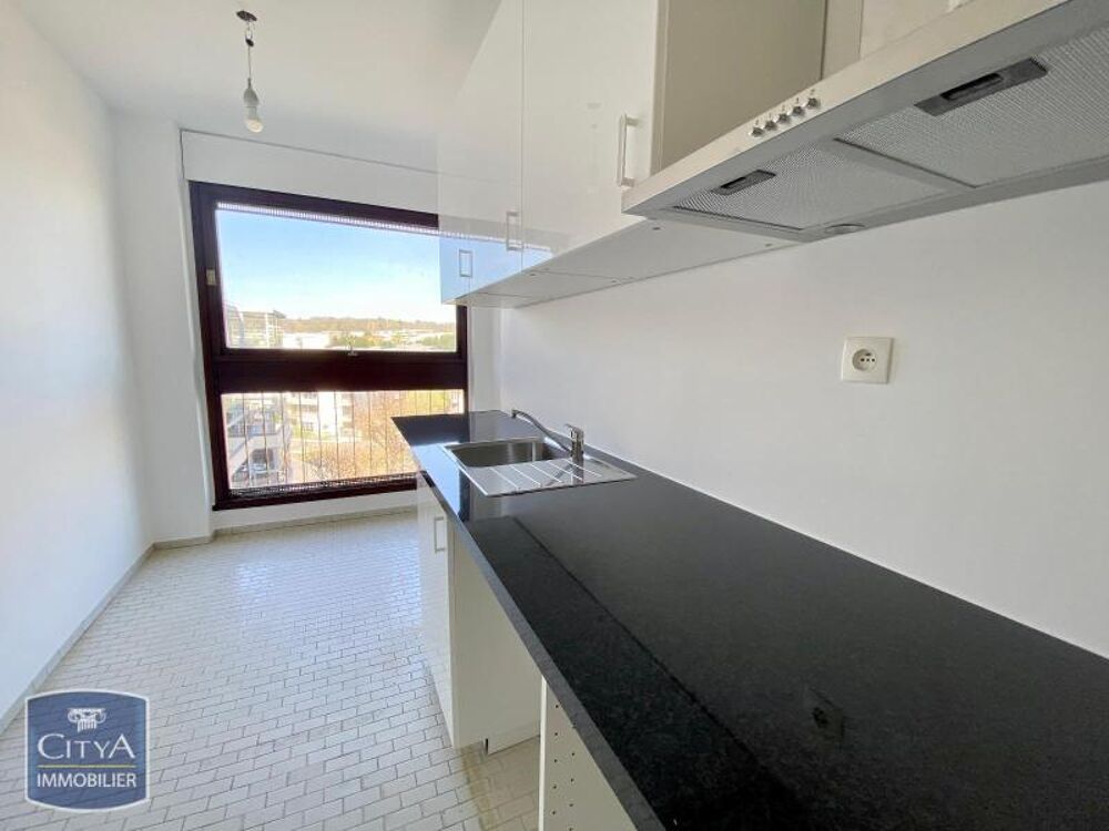 location Appartement - 3 pièce(s) - 80 m² Le Chesnay (78150)