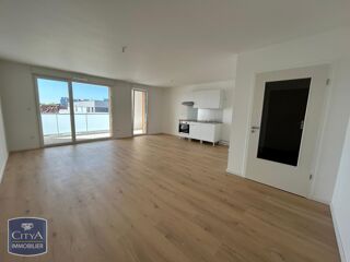  Appartement à louer 3 pièces 72 m²