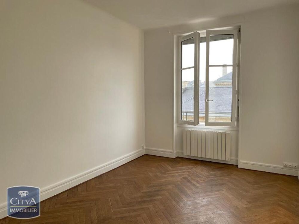 location Appartement - 2 pièce(s) - 57 m² Lyon 7