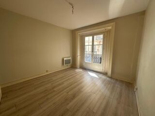  Appartement à louer 2 pièces 60 m²