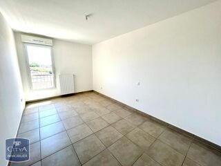  Appartement à louer 3 pièces 67 m²