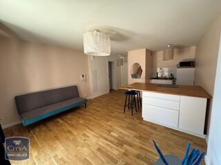  Appartement à louer 2 pièces 45 m²