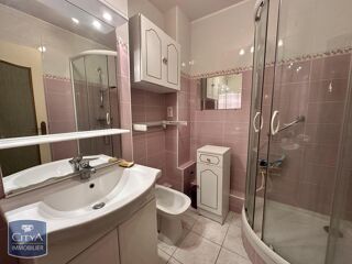 Appartement à louer 2 pièces 45 m²