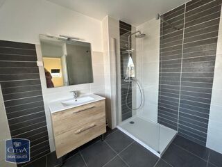  Appartement à louer 2 pièces 47 m²