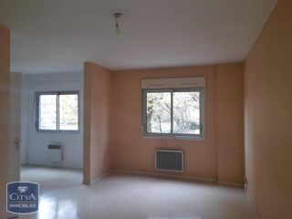  Appartement à louer 1 pièce 32 m²