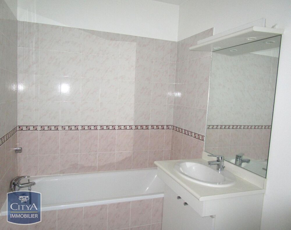 location Appartement - 2 pièce(s) - 41 m² Nimes (30900)