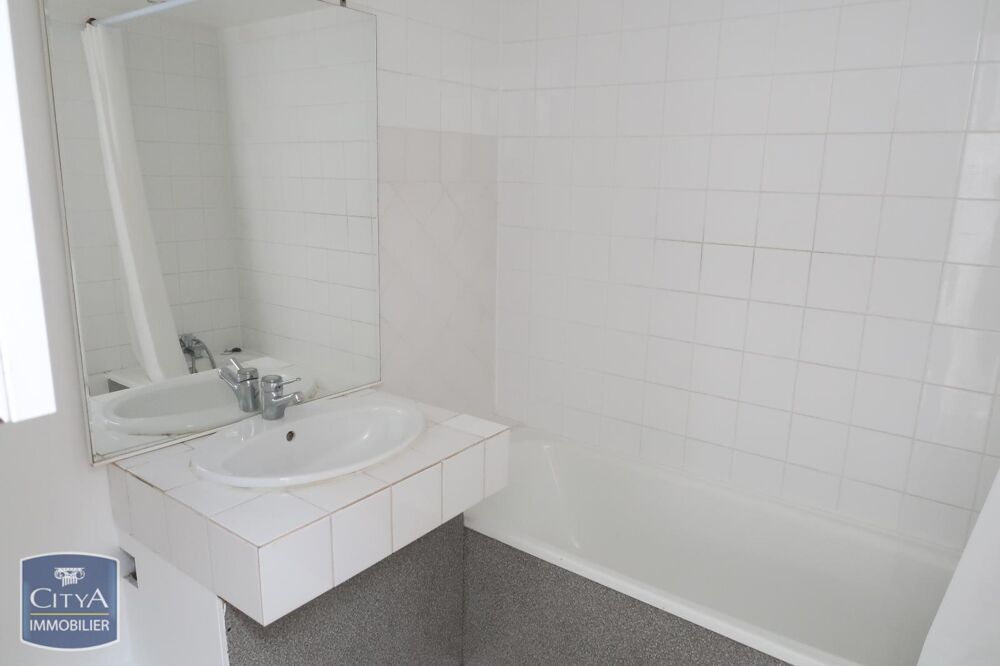 location Appartement - 2 pièce(s) - 46 m² Saint-Quentin (02100)