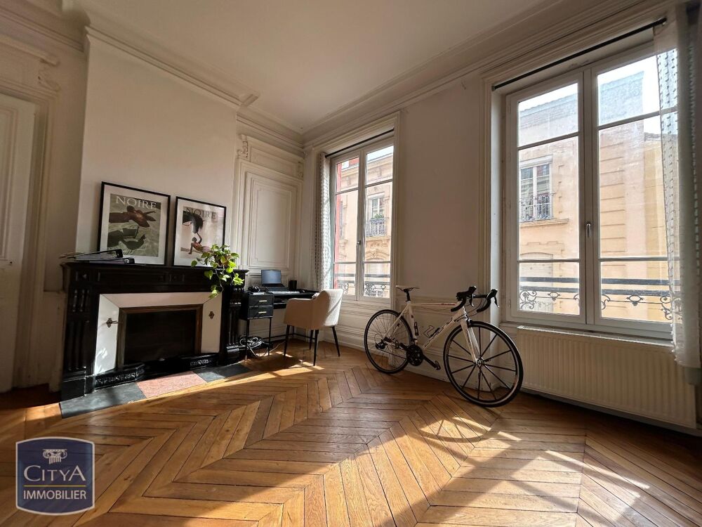 À LOUER : Découvrez cet agréable appartement T3 de 86 m²....