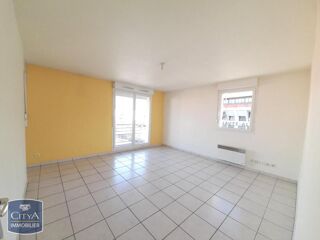  Appartement à louer 2 pièces 44 m²