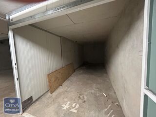  Parking / Garage à louer 10 m²