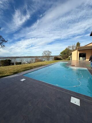  Villa � louer 8 pi�ces 240 m�