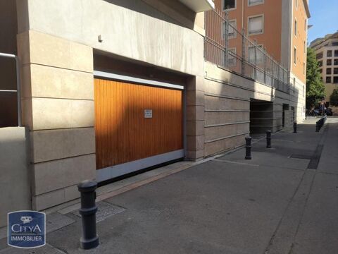  Parking / Garage � louer 