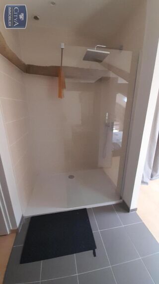  Appartement à louer 2 pièces 62 m²