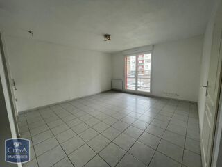  Appartement à louer 2 pièces 45 m²