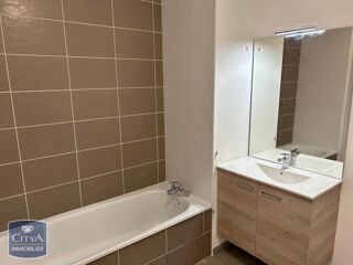  Appartement à louer 3 pièces 60 m²