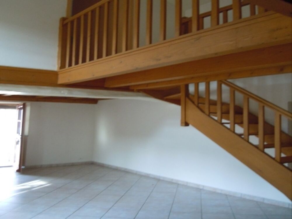 location Appartement - 3 pièce(s) - 64 m² Solutré-Pouilly (71960)