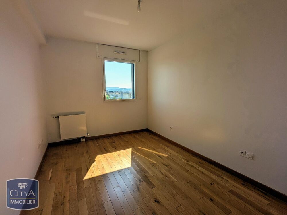 PAS DE FRAIS D'AGENCE : Découvrez cet appartement T2 lum....
