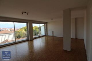  Appartement à louer 4 pièces 89 m²