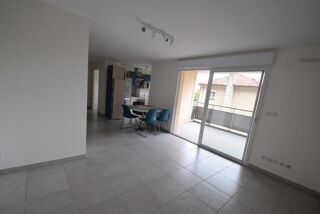  Appartement à louer 2 pièces 51 m²