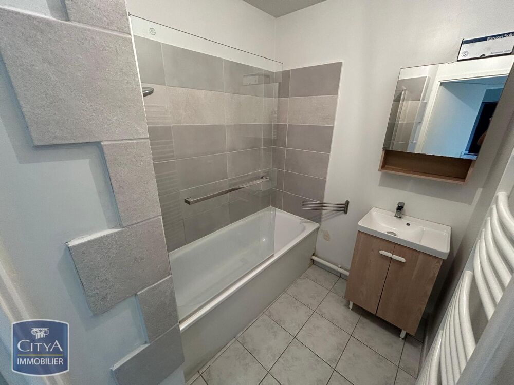 À LOUER : Appartement T2 situé à Oignies, dans le code p....