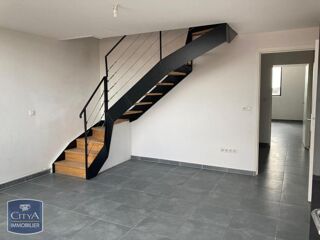  Appartement à louer 4 pièces 90 m²