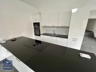 Maison à louer 4 pièces 111 m²