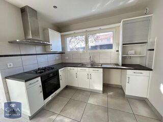  Maison à louer 4 pièces 154 m²