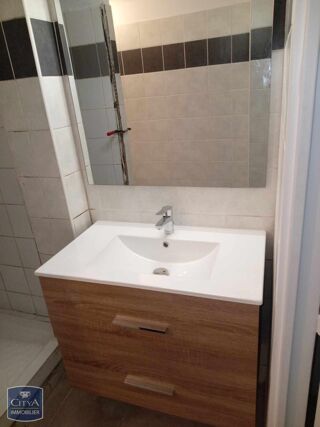 Appartement à louer 1 pièce 32 m²
