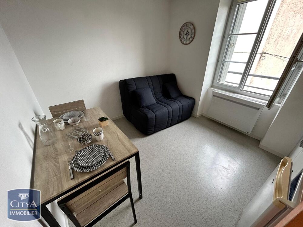 À LOUER : Appartement T1 situé en plein coeur de Cholet, ....