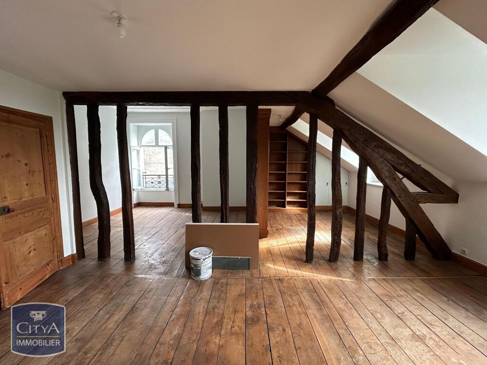 À LOUER : Charmant appartement au coeur proche de la plac....