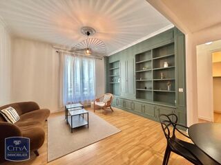  Appartement à louer 3 pièces 65 m²