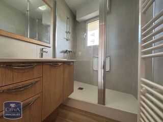  Appartement à louer 1 pièce 25 m²