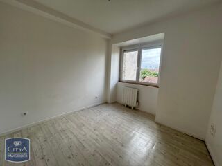  Appartement à louer 4 pièces 51 m²