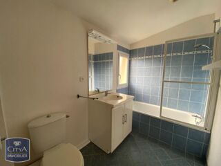  Maison à louer 4 pièces 82 m²