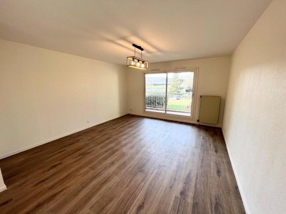 location Appartement - 3 pièce(s) - 69 m² Mâcon (71000)