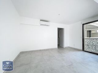  Appartement à louer 3 pièces 68 m²