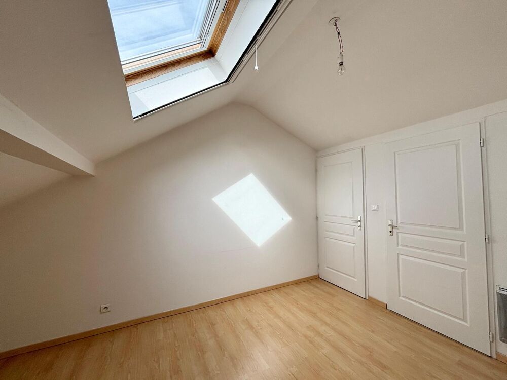 location Appartement - 2 pièce(s) - 37 m² Grand-Charmont (25200)