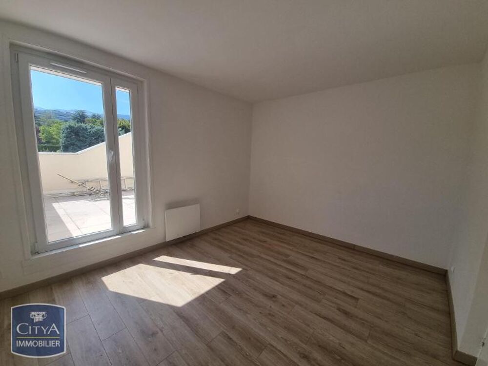 location Maison - 5 pièce(s) - 115 m² Saint-Genis-Pouilly (01630)