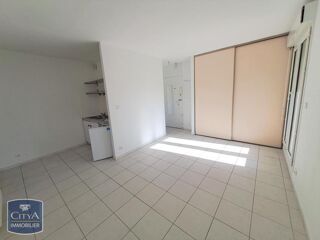  Appartement à louer 1 pièce 25 m²