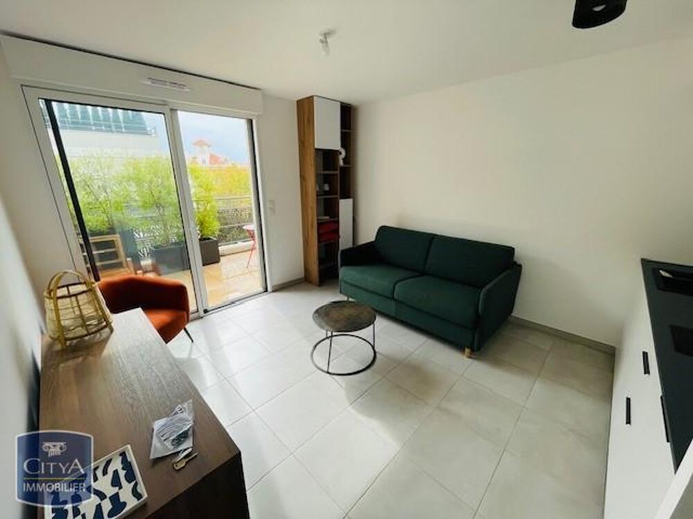 location Appartement - 1 pièce(s) - 23 m² Sanary-sur-Mer (83110)