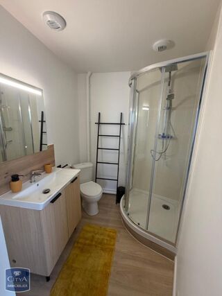  Appartement à louer 1 pièce 32 m²