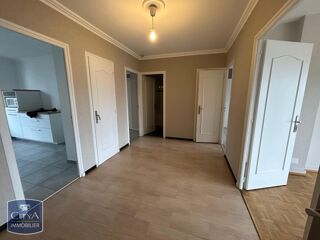  Appartement à louer 4 pièces 89 m²
