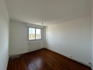 Appartement à louer 3 pièces 53 m²