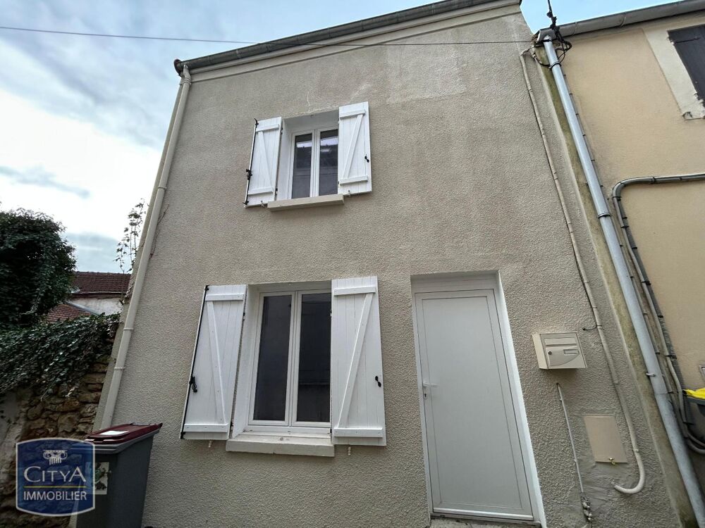 À LOUER : Maison de village T2 située à Soisy-sur-Seine,....