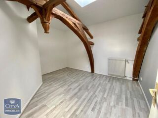  Appartement à louer 4 pièces 97 m²