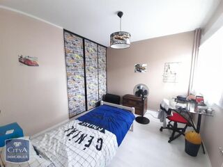  Appartement à louer 4 pièces 74 m²