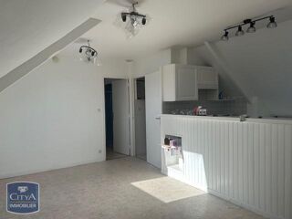  Appartement à louer 4 pièces 72 m²
