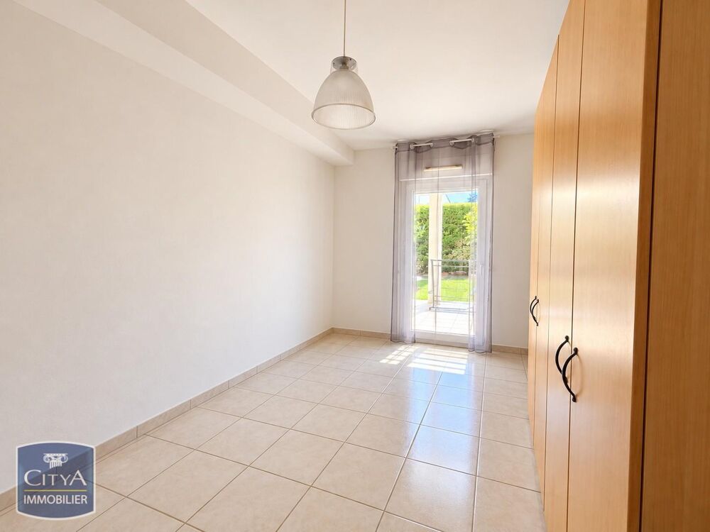 location Appartement - 3 pièce(s) - 74 m² Salon-de-Provence (13300)