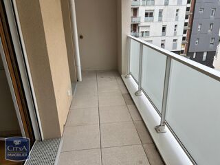  Appartement à louer 3 pièces 73 m²