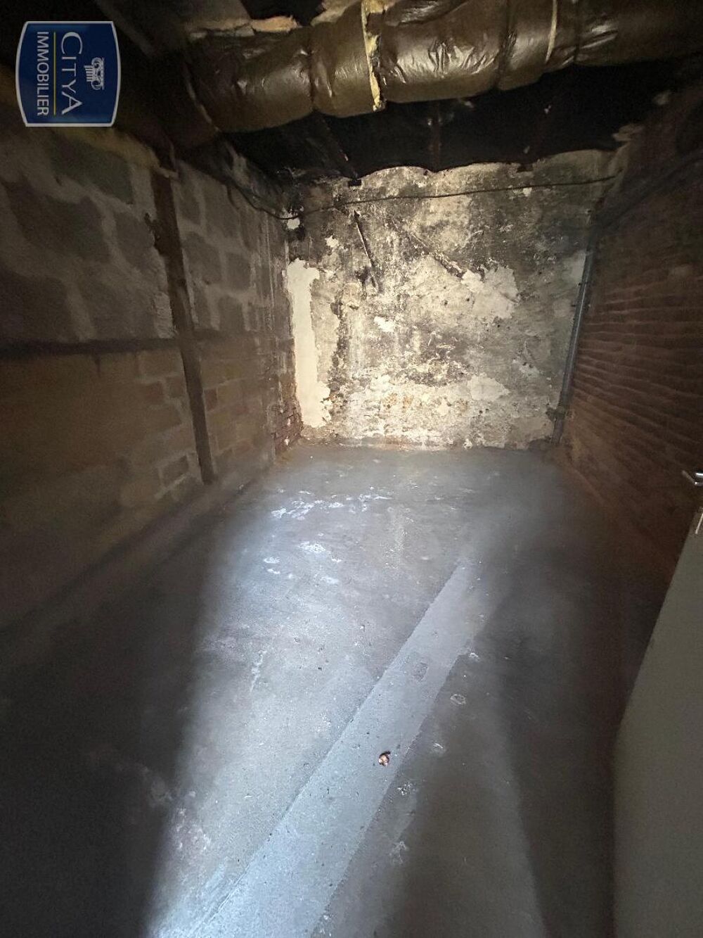location Parking / Garage Versailles (78000)